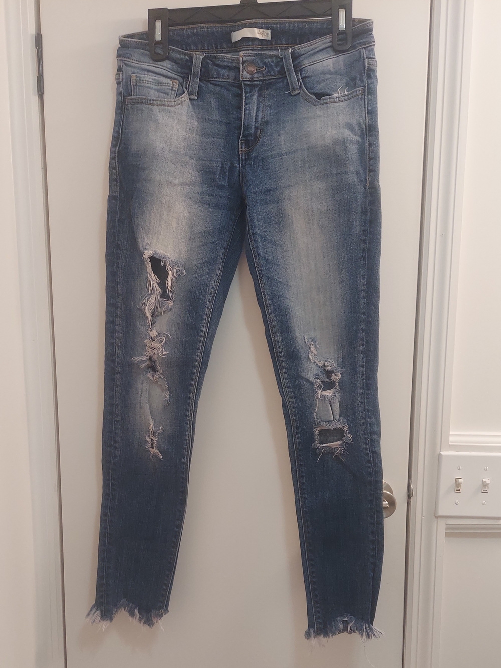 Daytrip Distressed Blue Skinny Jeans